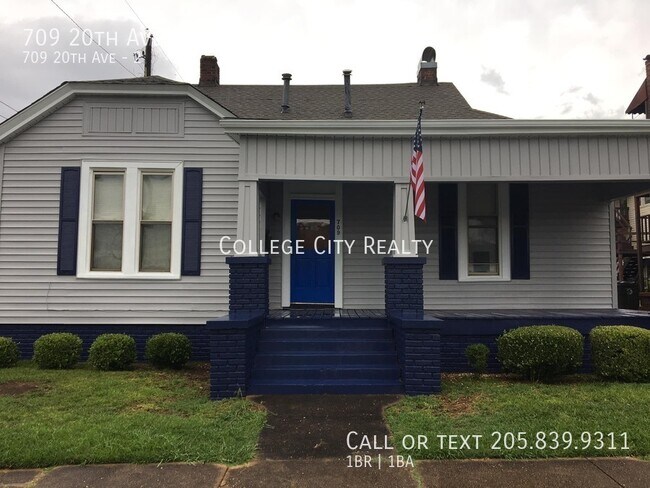 Primary Photo - 709 20th Ave