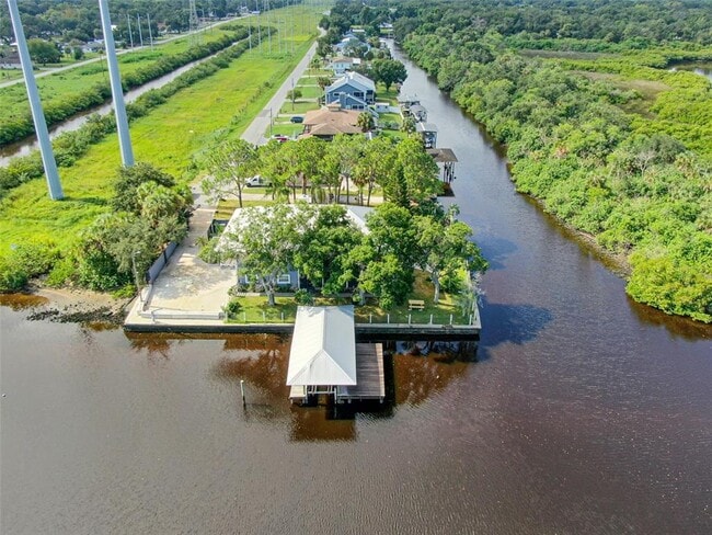 Building Photo - 9901 Bay Dr