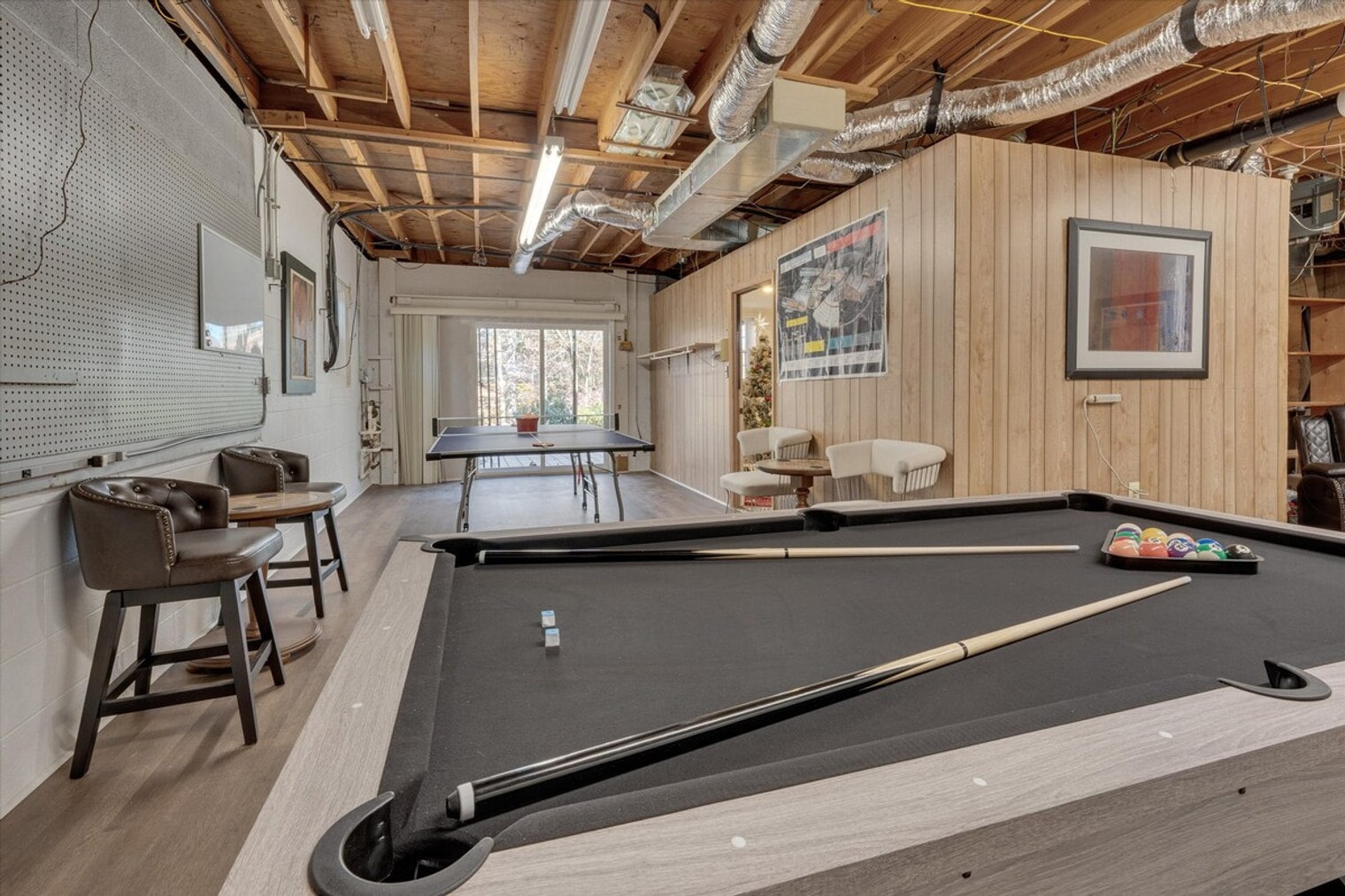 Building Photo - 1016 Shalimar Dr