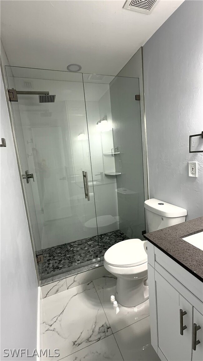 Building Photo - 3711 4th Ave NE