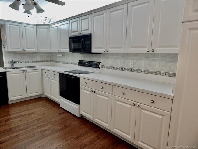 Building Photo - 1600 SE St Lucie Blvd