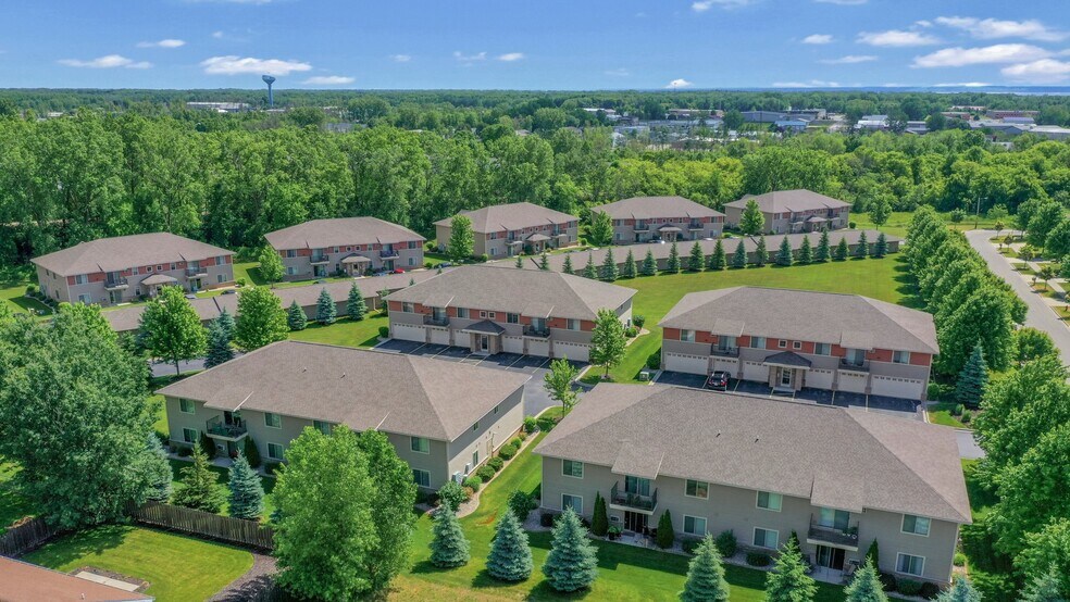 Building Photo - Stone Meadows