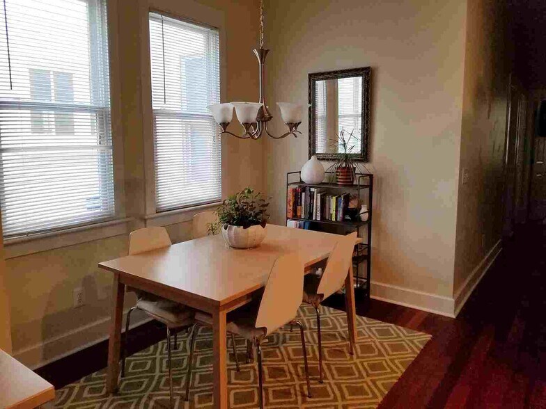 Building Photo - 245 Rutledge Ave