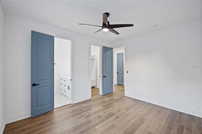 Building Photo - 3317 W Napoleon Ave