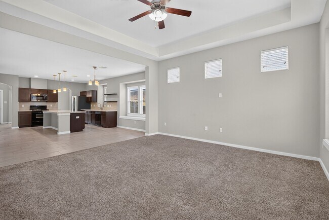 Building Photo - 6915 Rosemont Ct