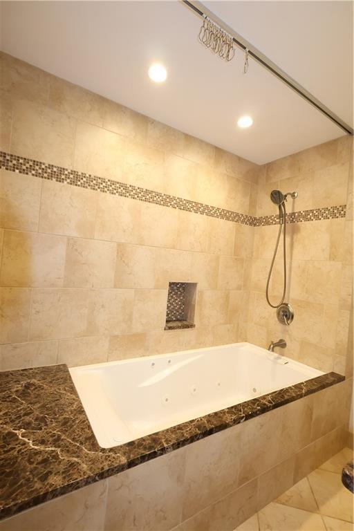 Building Photo - 2953 Evans Woods Dr