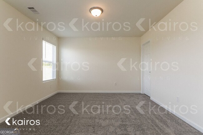 Building Photo - 202 Long Is Dr