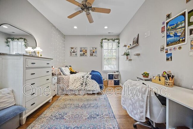 Building Photo - 805B Lafayette Street