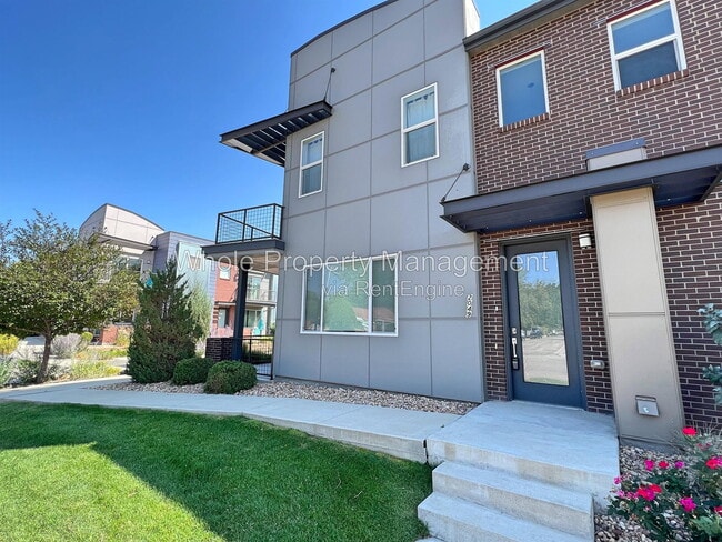 Building Photo - 2049 W 67th Pl