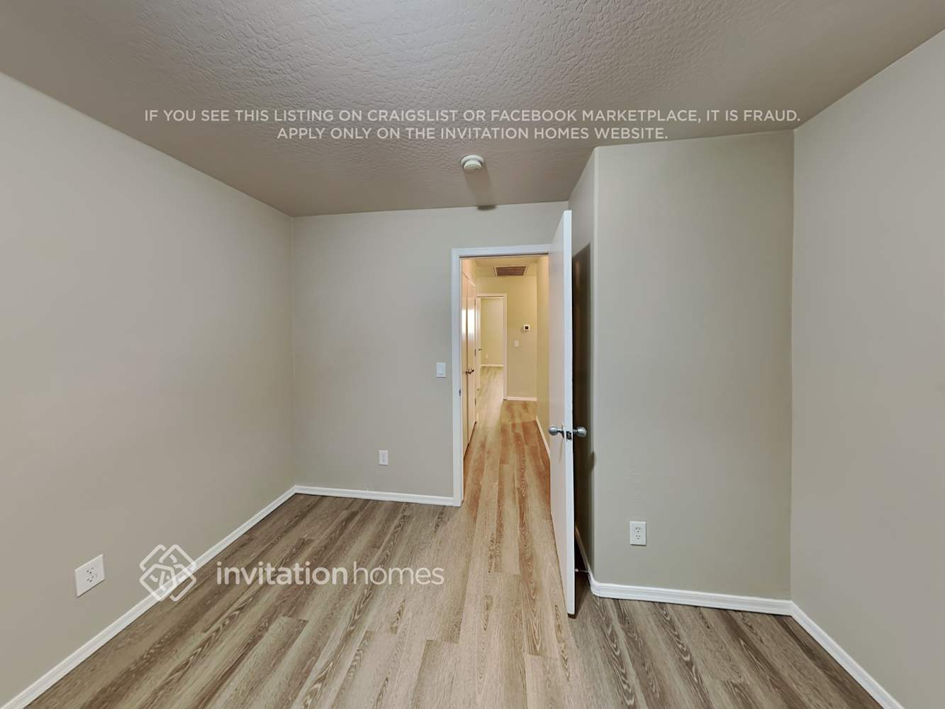 Building Photo - 2653 S Powell Rd