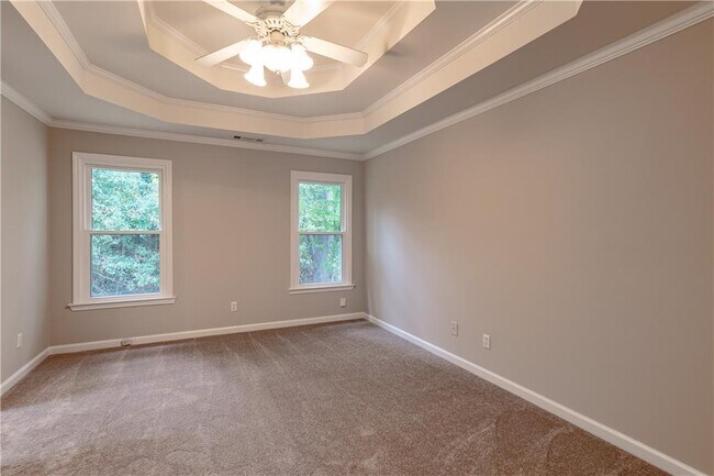 Building Photo - 705 Oxford Crest Ct NW