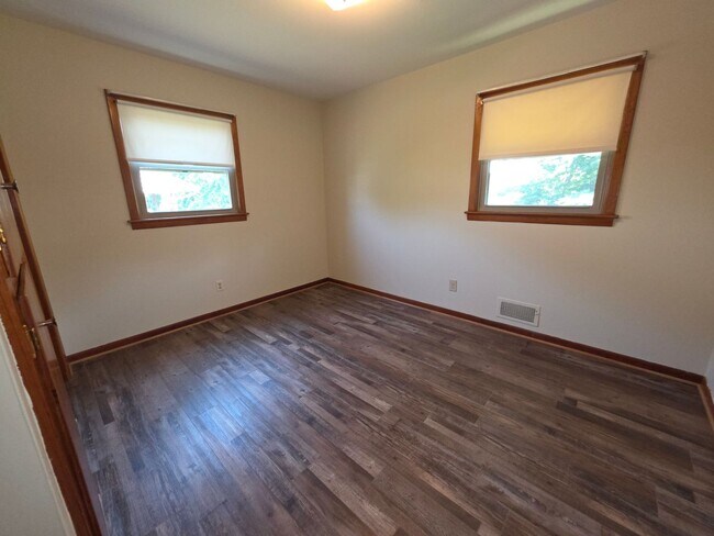 Building Photo - 5930 Edgewood Ave