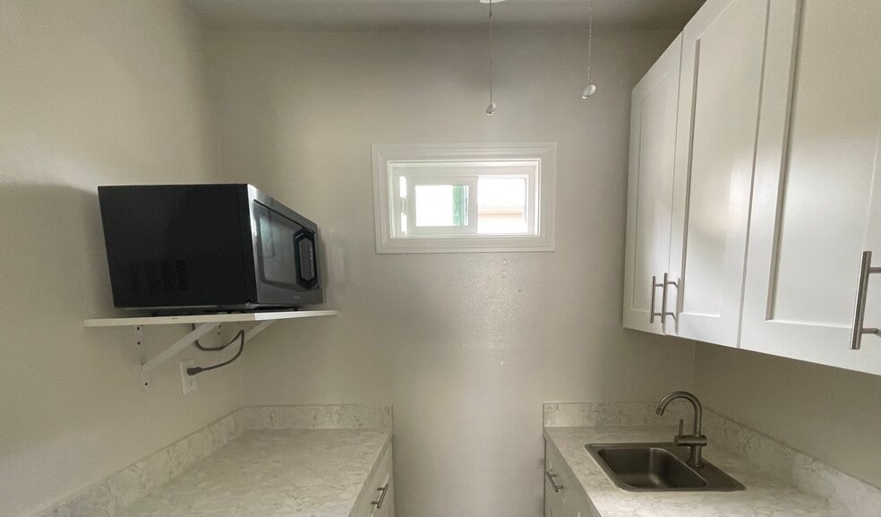 Building Photo - 11038 El Paraiso Ct
