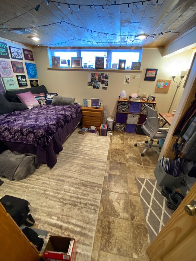 Building Photo - 1226 Missouri Ave