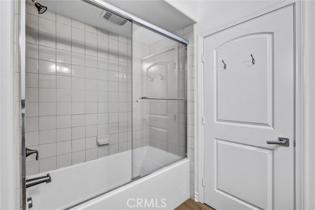 Building Photo - 130 Rose Arch