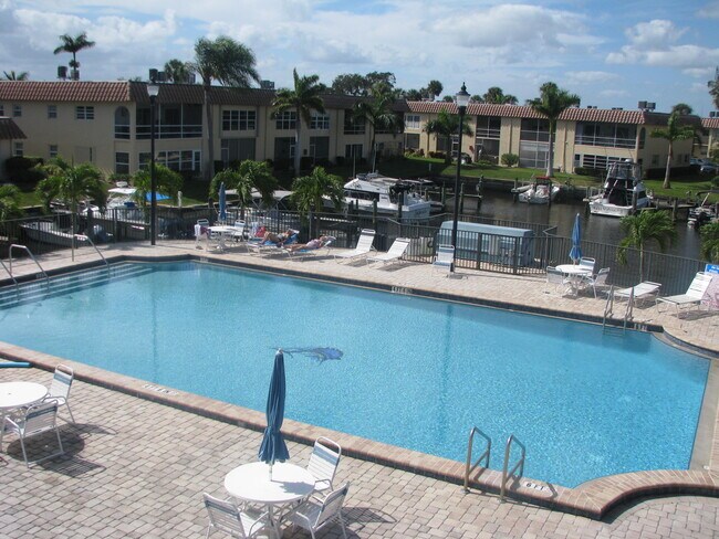 Building Photo - 2600 S Kanner Hwy