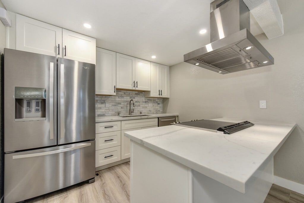 Building Photo - 9626 Knickers Ct