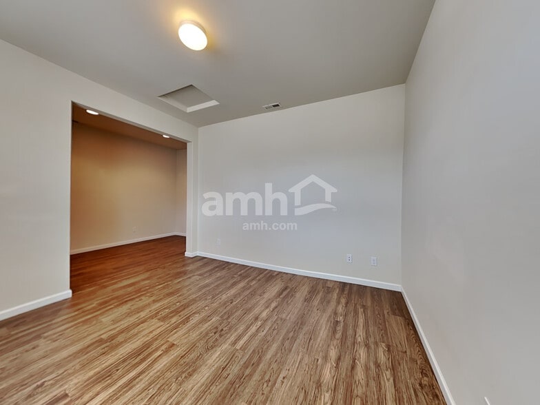 Building Photo - 11022 191st St Ct E