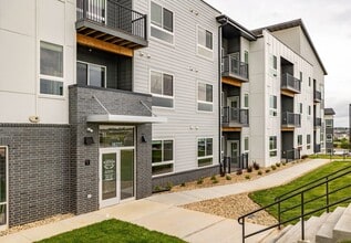 Building Photo - 1-Bedroom