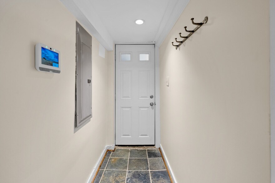 Building Photo - 1711 37th St NW