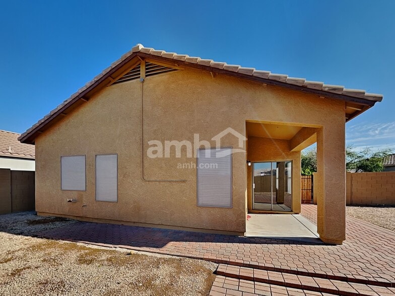 Building Photo - 6311 W Hilton Ave
