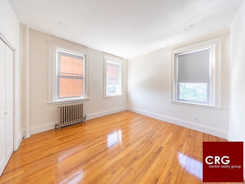 Building Photo - 236 S Huntington Ave