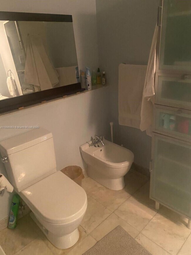 Building Photo - 6580 Indian Creek Dr