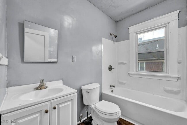 Building Photo - 1030 Wheelock Rd