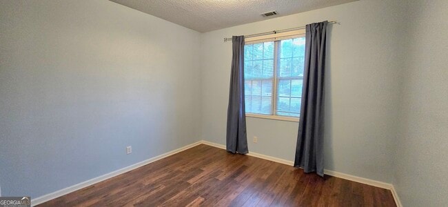 Building Photo - 45 Chemin Pl