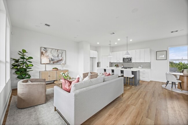 Building Photo - 5107 Avenue J