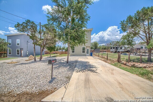 Building Photo - 2066 Dry Creek