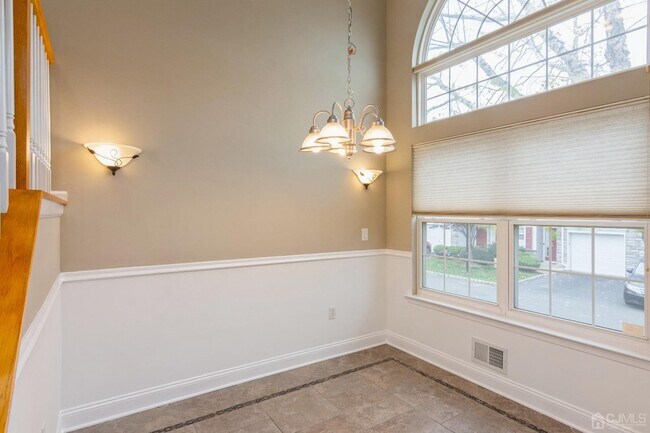 Building Photo - 34 Chimney Ct