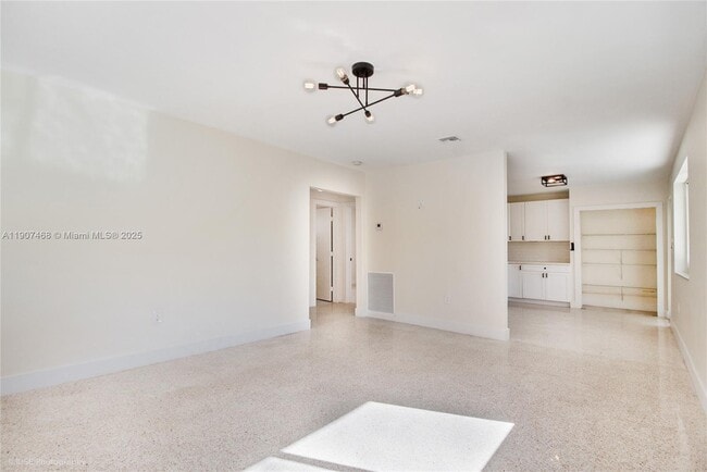 Building Photo - 7315 SW 63rd Ct