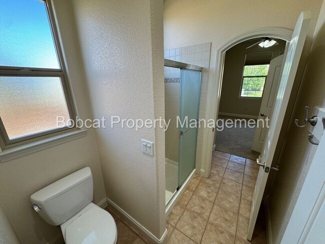 Building Photo - 1260 Flintwood Dr