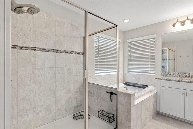 Building Photo - 7537 Pool Compass Loop