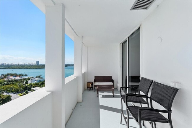 Building Photo - 10275 Collins Ave