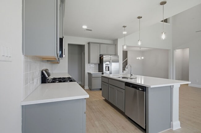 Building Photo - 1224 Redcoat Dr