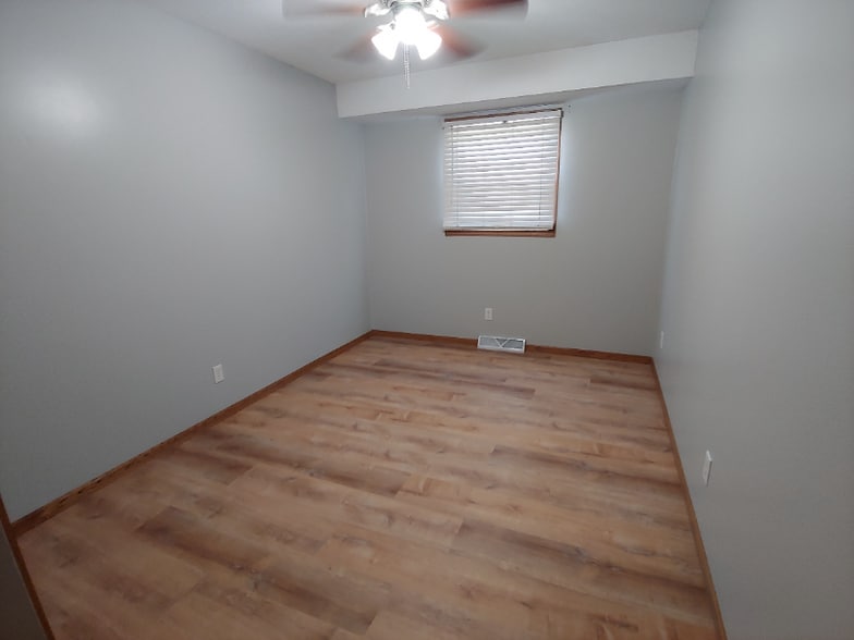 Building Photo - 3520 Sunny Hill Dr