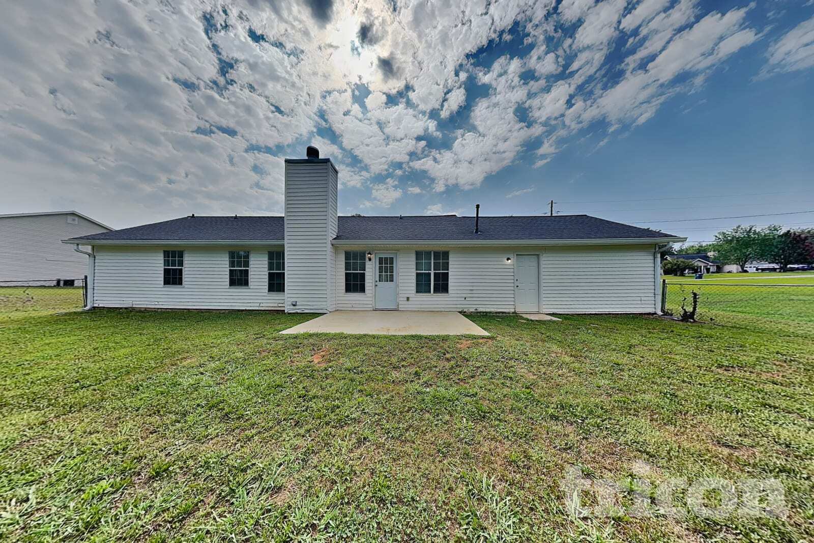 Building Photo - 195 Falcon Ridge Dr