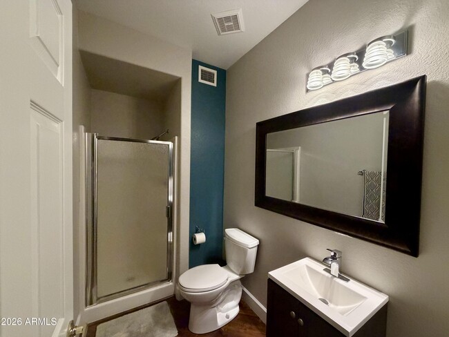 Building Photo - 10232 N 12th Ct