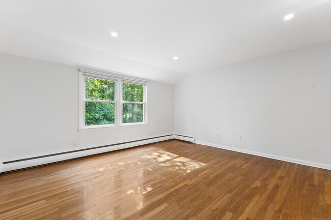 Building Photo - 494 Sawmill Rd