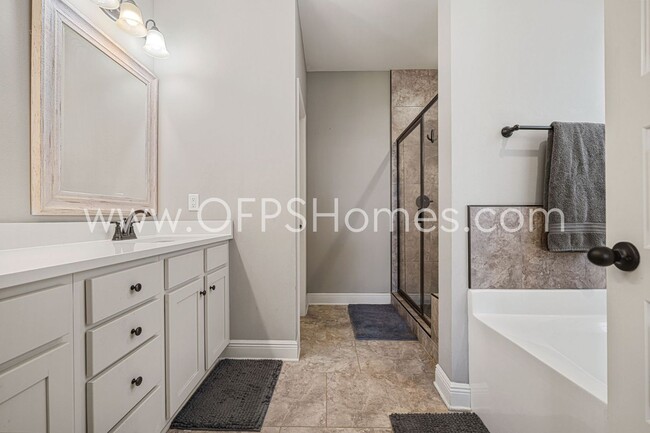 Building Photo - 4bed Fort Walton Beach Home