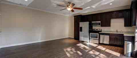 Building Photo - 1236 Cortlandt St