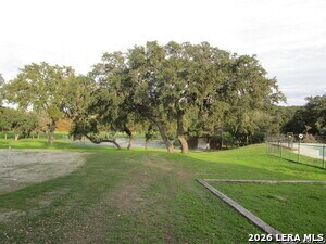 Building Photo - 421 Watts Ln