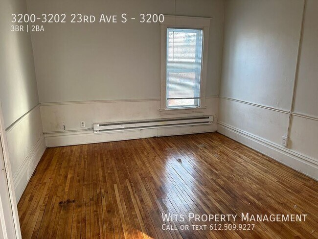 Building Photo - 3200-3202 23rd Ave S-3200