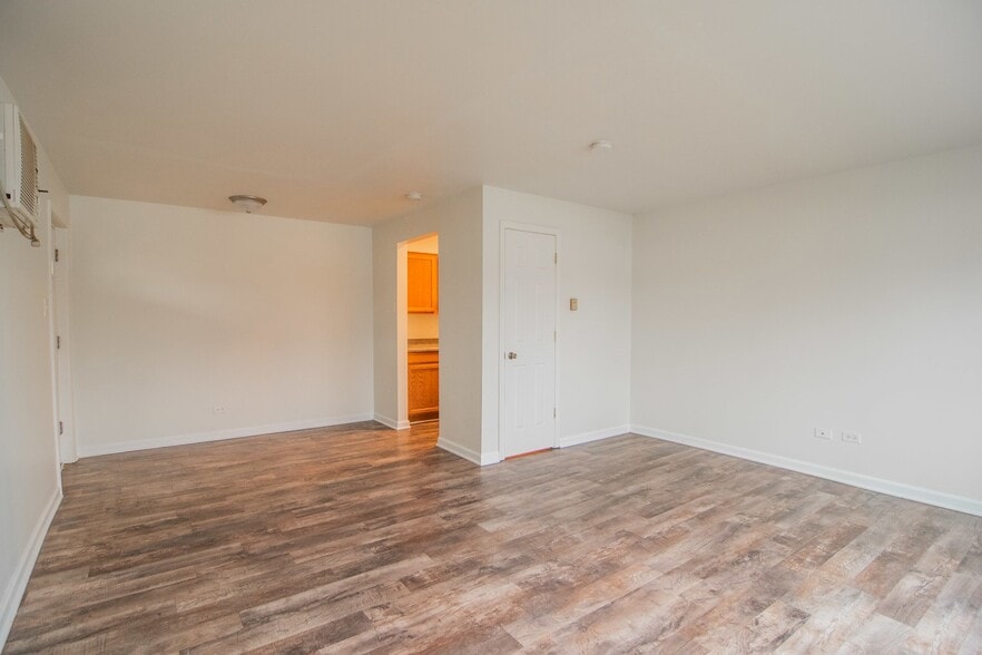 Building Photo - 3546 147th St