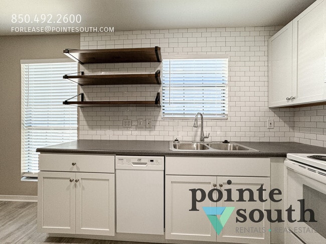 Building Photo - 6385 Schoel Ln