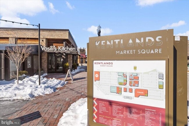 Building Photo - 174 Chevy Chase St