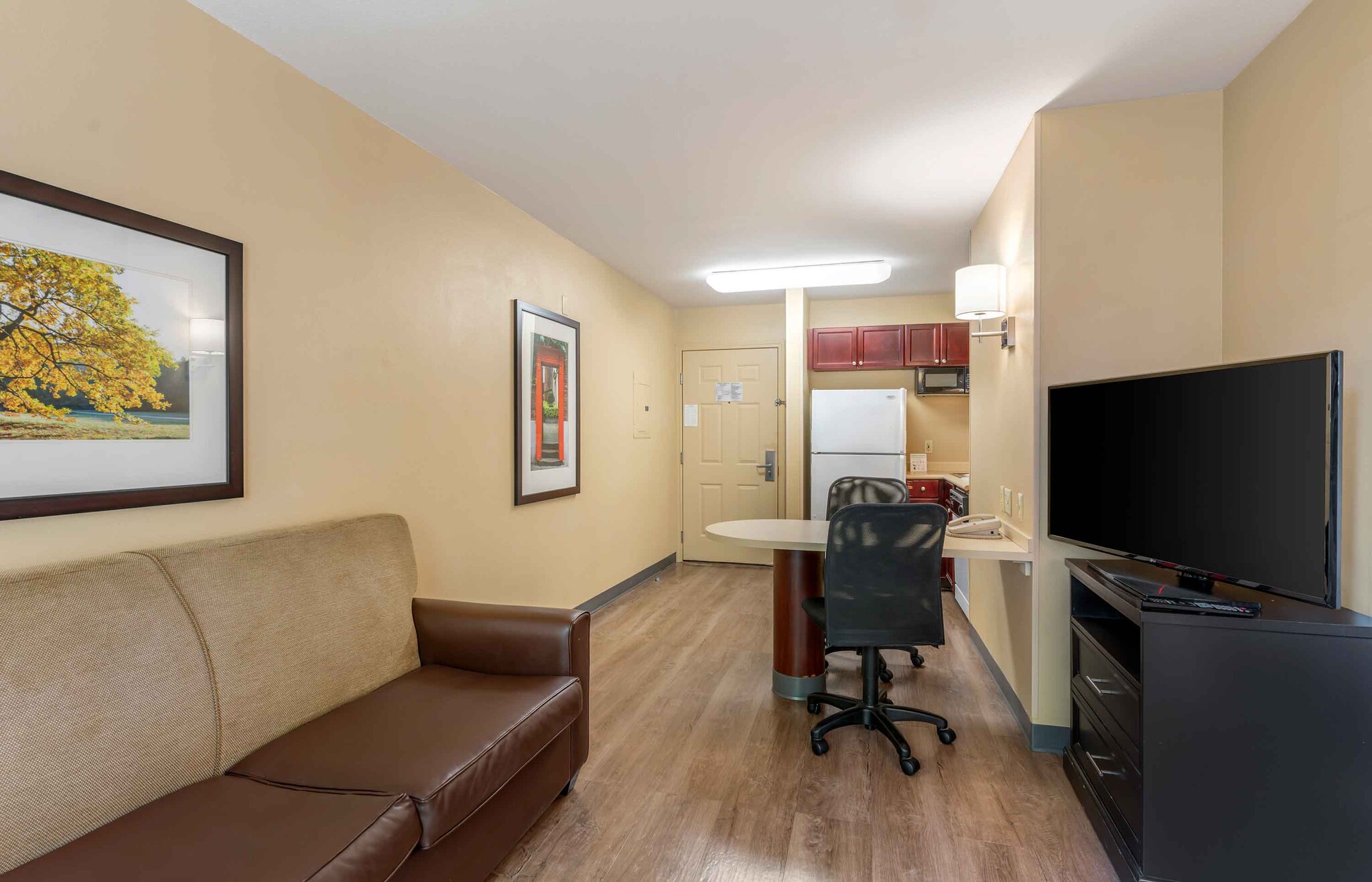 Building Photo - Furnished Studio-Portland - Hillsboro