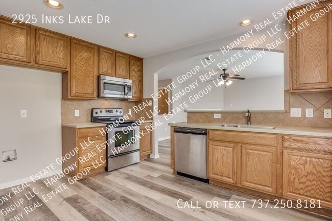 Building Photo - 2925 Inks Lake Dr